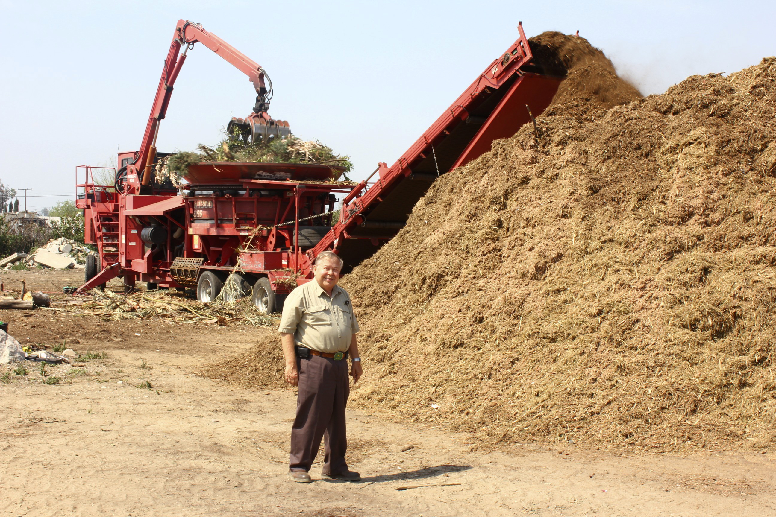 Gerhard Steudel supervises the recycling of green waste on campus. 